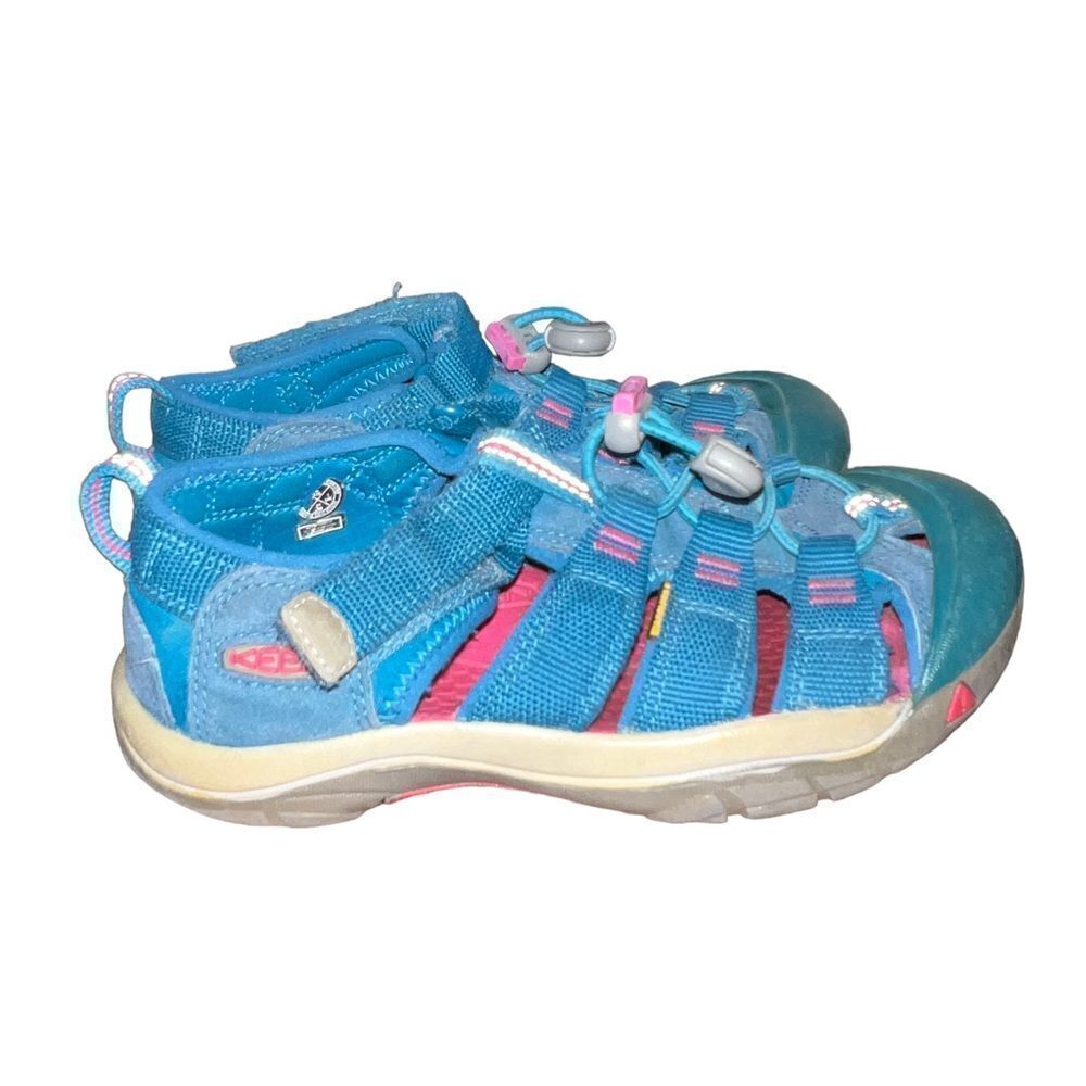 Keen youth hiking and water sandals‎ size 2